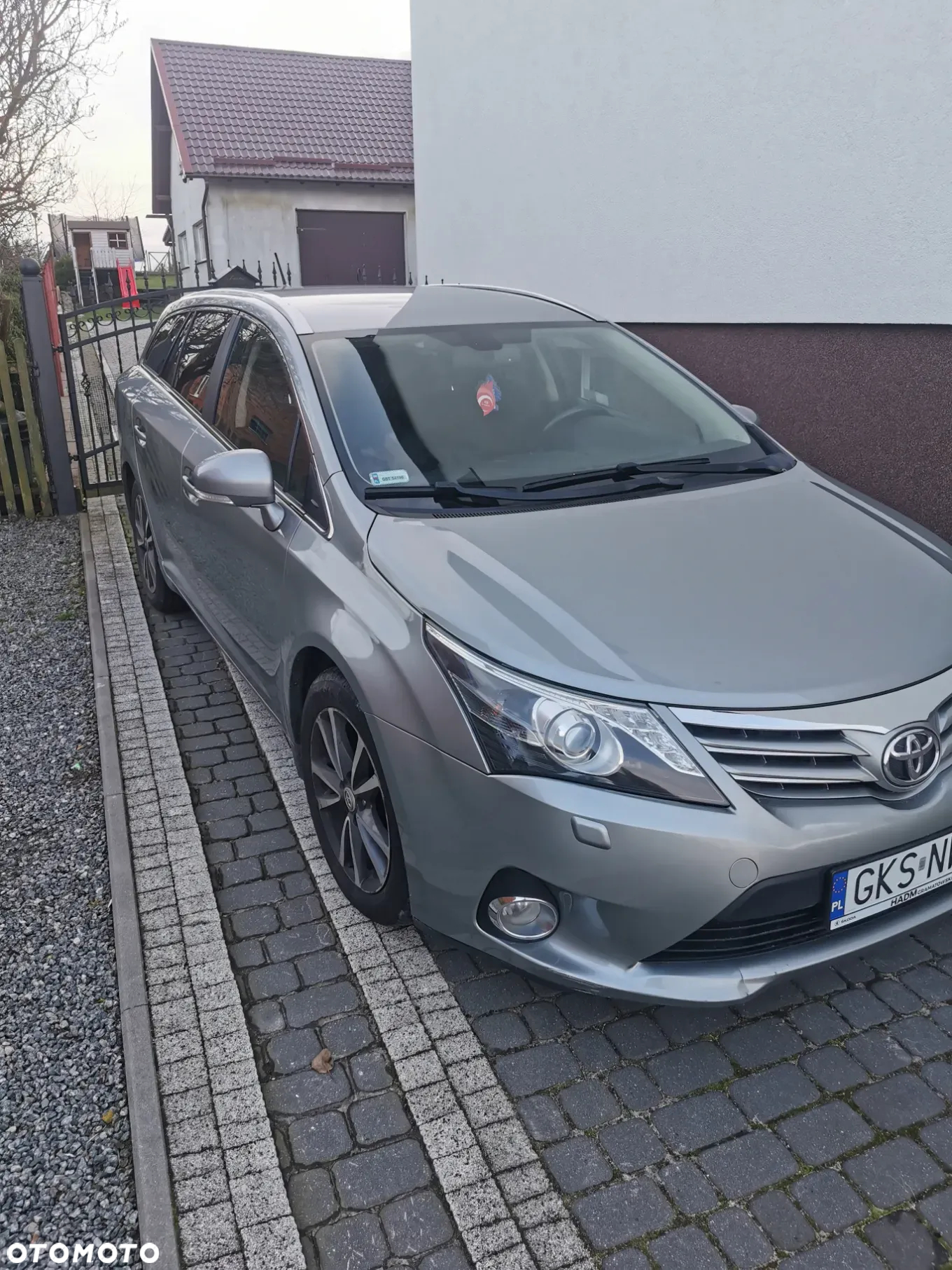 Toyota Avensis 2.0 D-4D Premium - 2