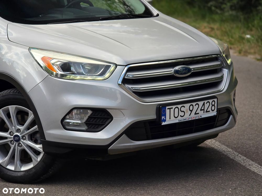 Ford Kuga 2.0 TDCi 2x4 Titanium - 33