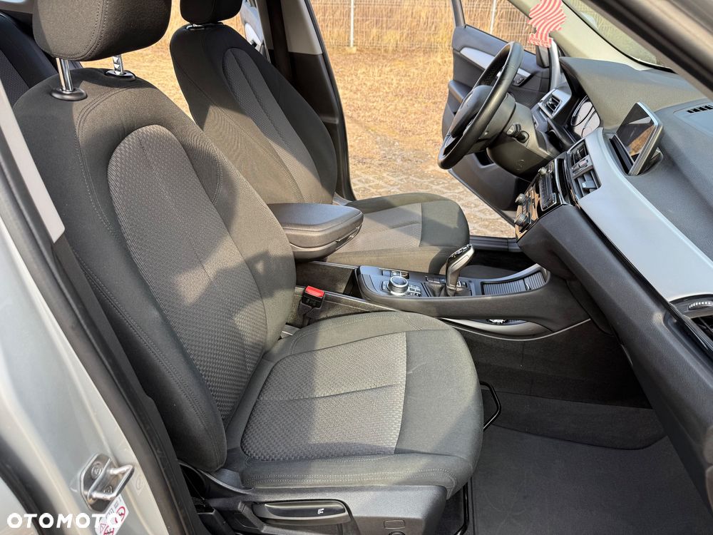 BMW X1 sDrive18d - 12