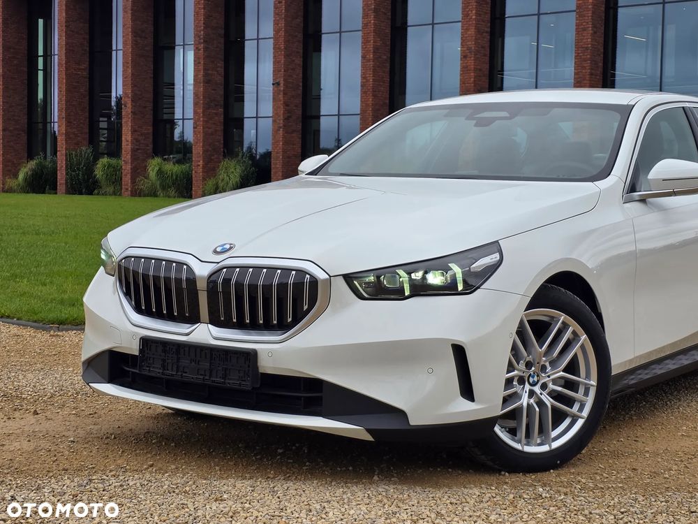 BMW Seria 5 520d mHEV M Sport - 3