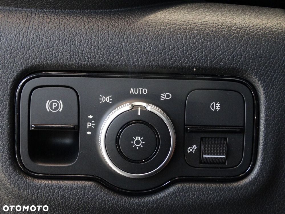 Mercedes-Benz Vito - 13