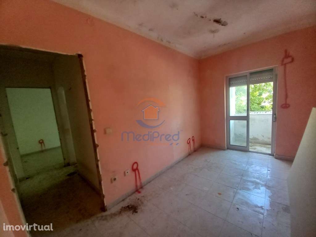 Apartamento T1 remodelado - Baixa da Banheira - Grande imagem: 3/16