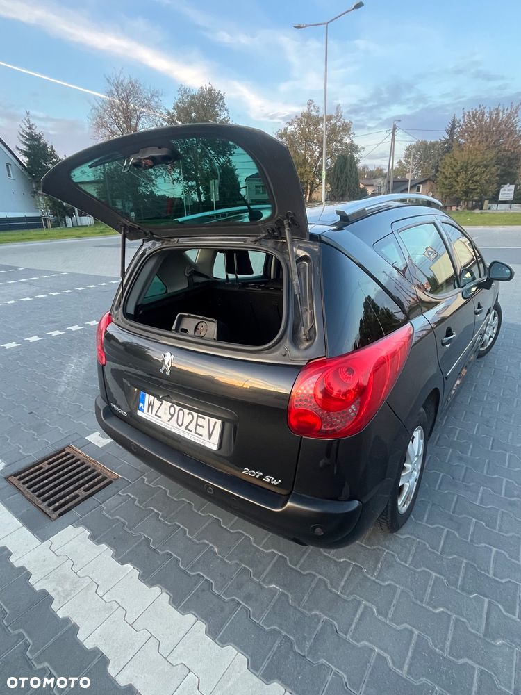 Peugeot 207 - 6