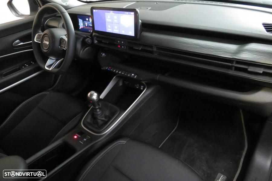 Jeep Avenger 1.2 GSE T3 Altitude - 14