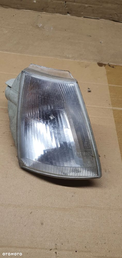 Kierunkowskaz kierunek prawy przód Renault Clio I 7700799758 - 1