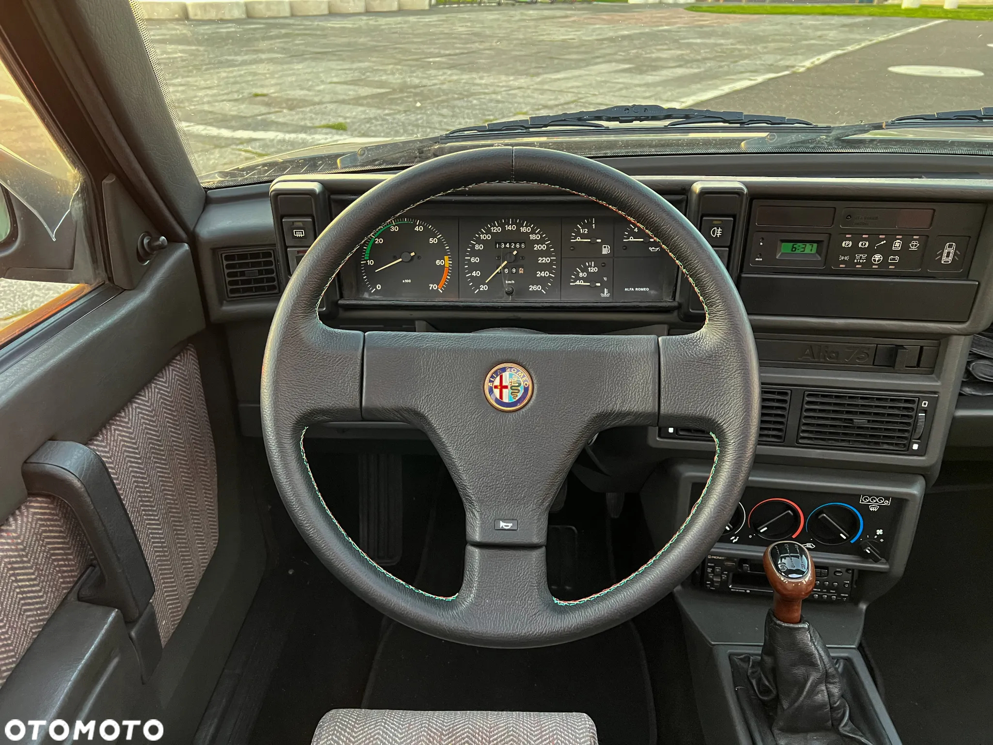Alfa Romeo 75 2.0 Twin Spark Ltd - 8