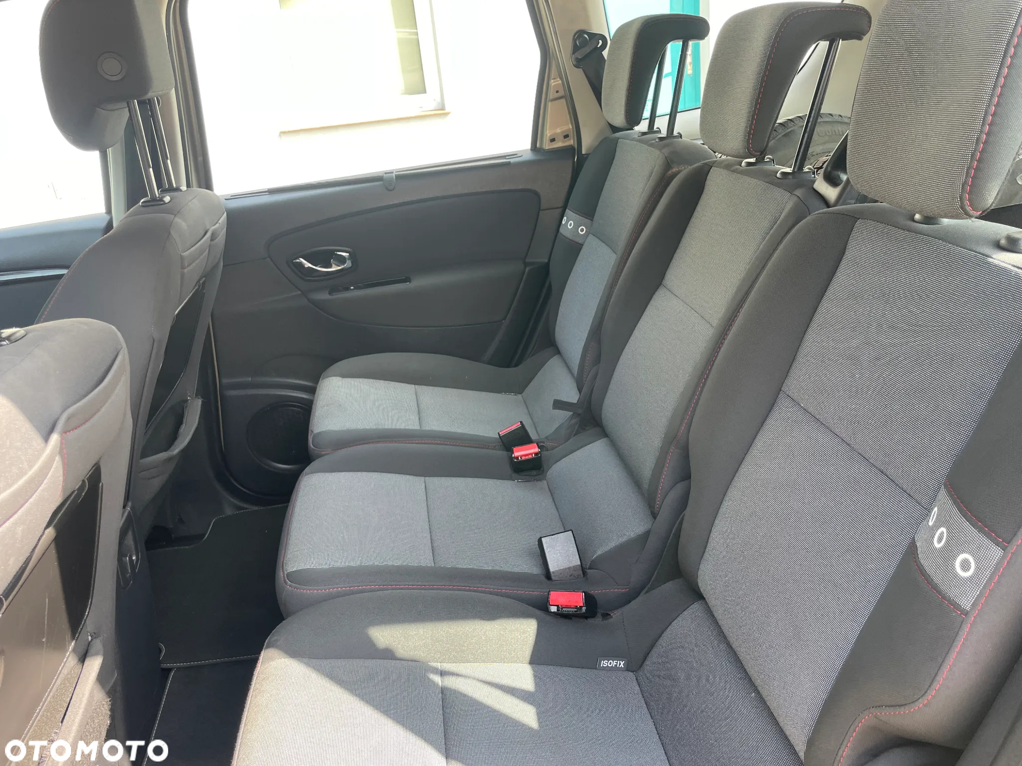 Renault Scenic ENERGY TCe 130 BOSE EDITION - 14