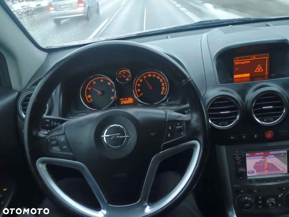 Opel Antara - 24
