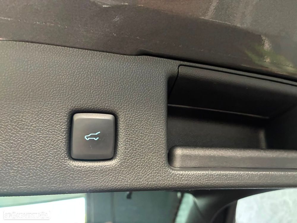 Ford Kuga 2.5 PHEV ST-Line - 50