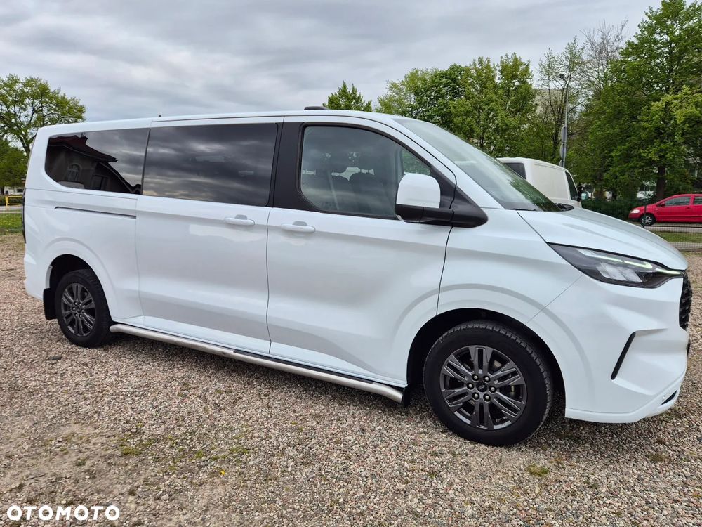 Ford Tourneo Custom - 5