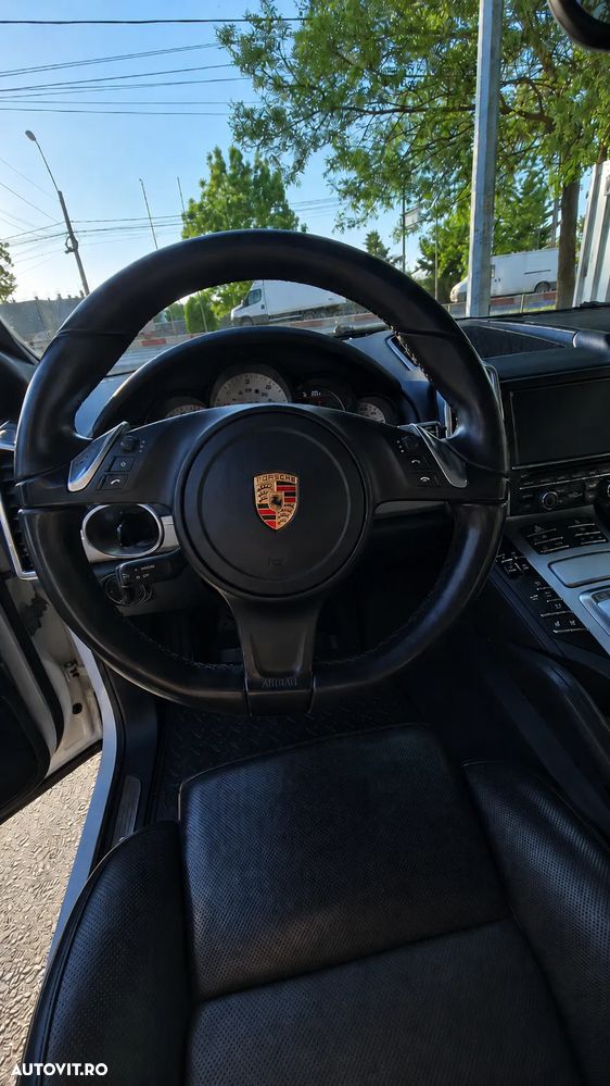 Porsche Cayenne - 17