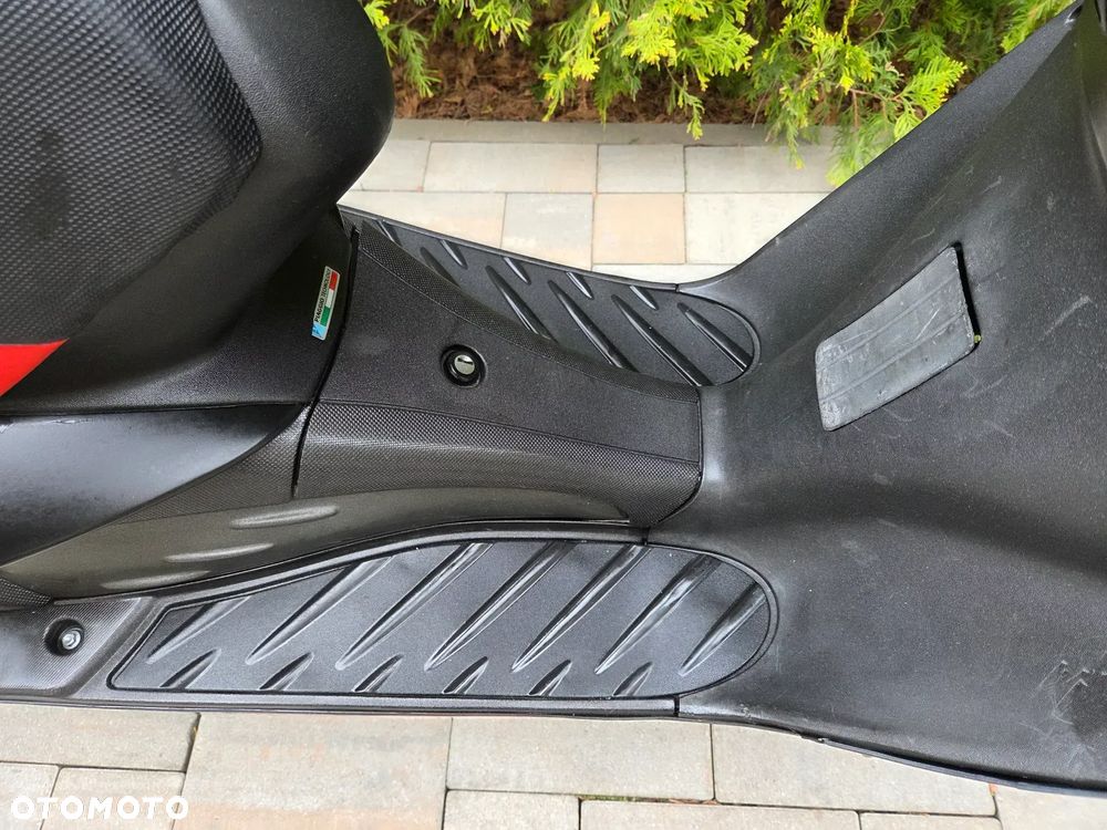Aprilia SR - 15