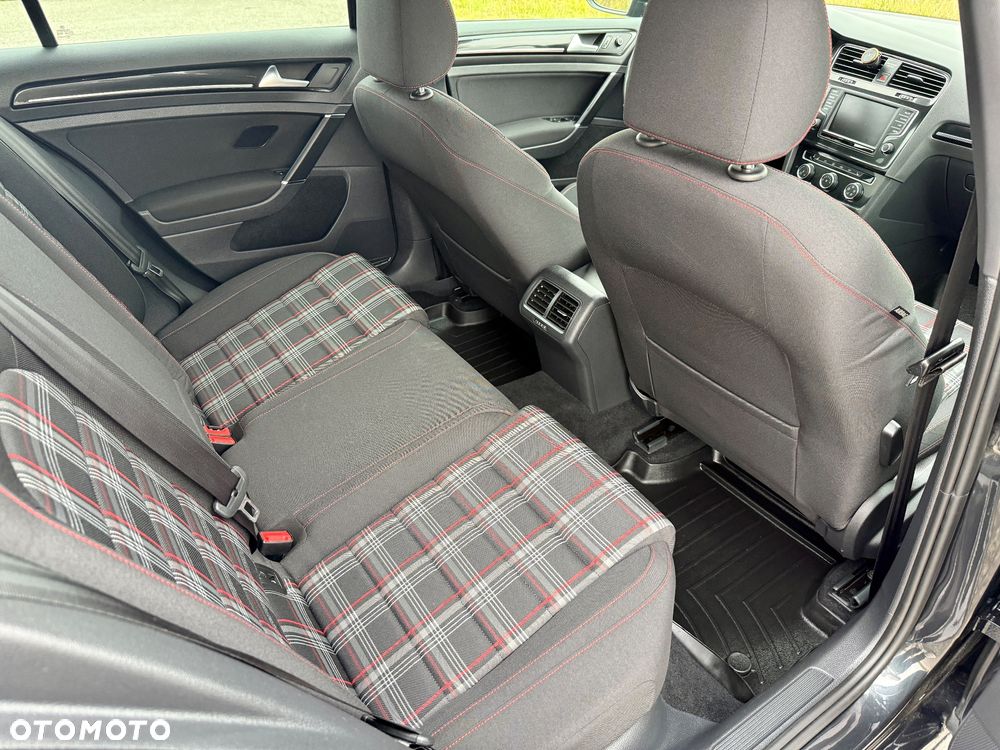 Volkswagen Golf VII 2.0 TSI BMT GTI DSG - 14