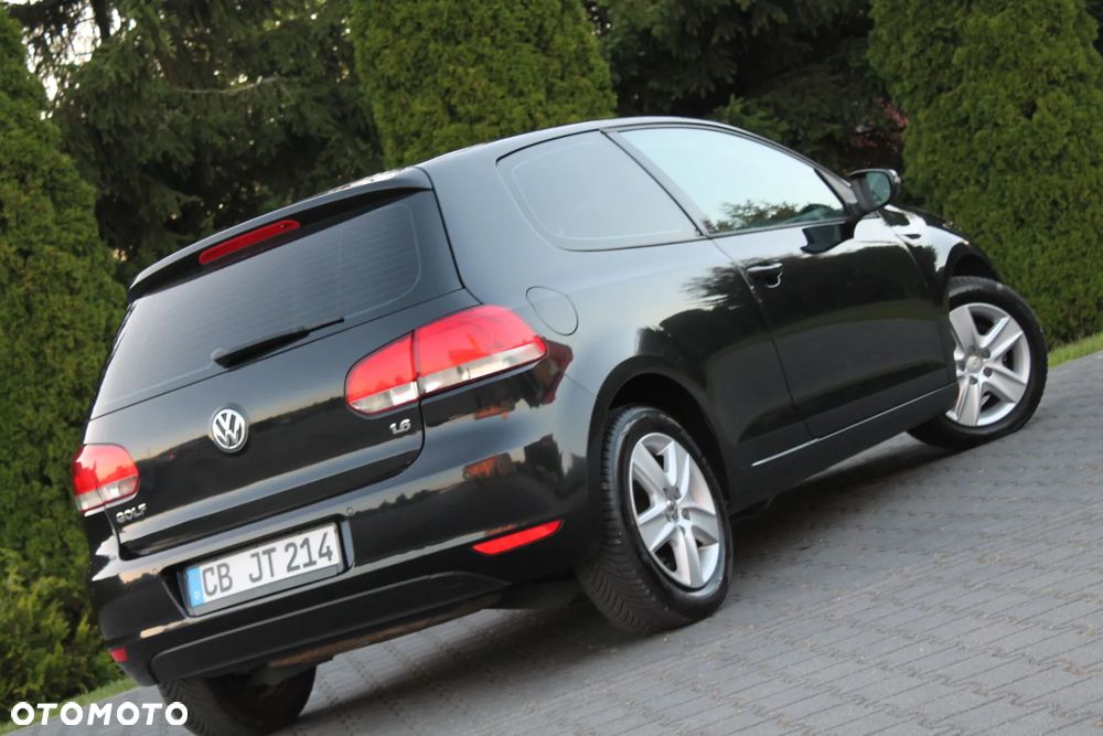 Volkswagen Golf - 16