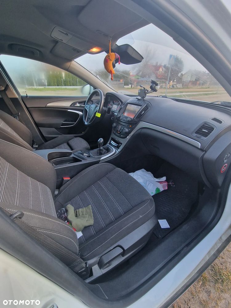 Opel Insignia - 16