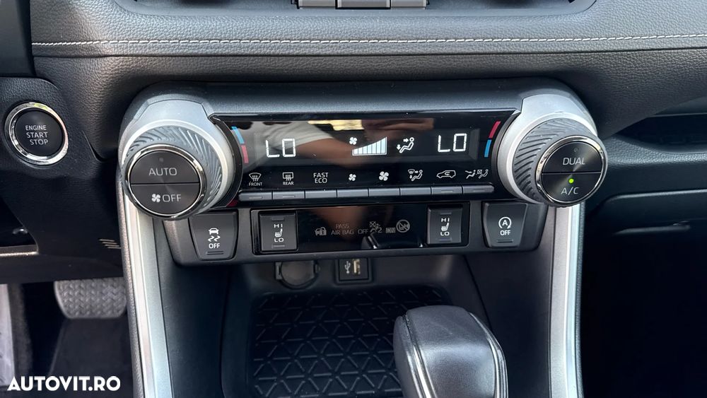 Toyota RAV4 - 11