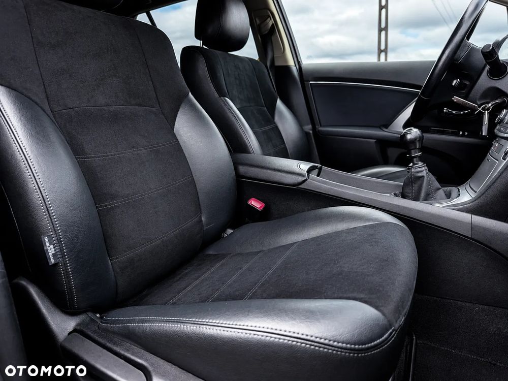 Toyota Avensis 2.0 Premium EU5 - 20