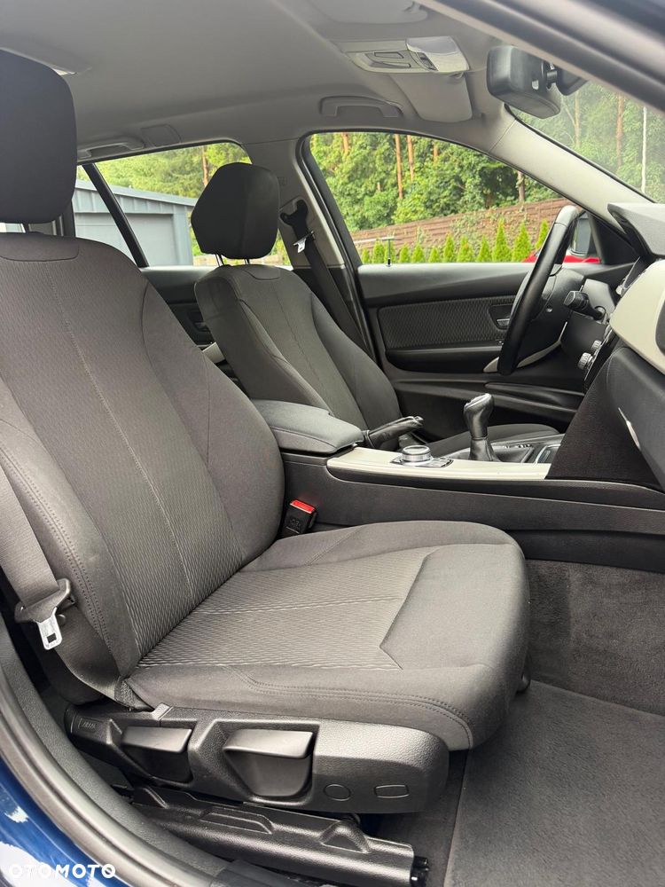 BMW Seria 3 318d Luxury Line Purity - 31