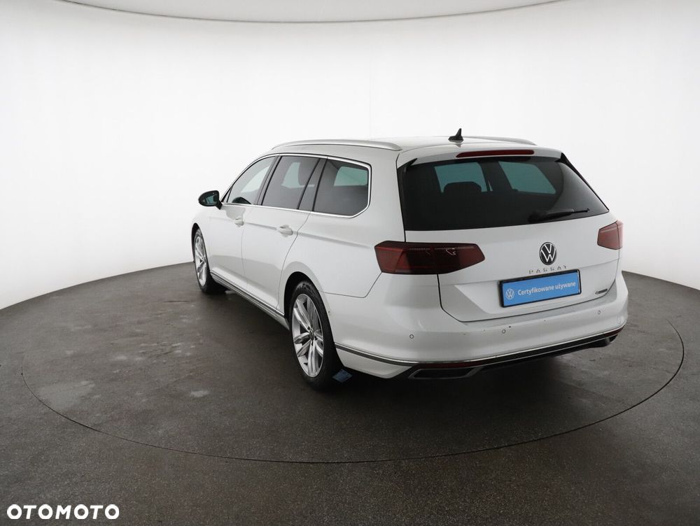 Volkswagen Passat - 26