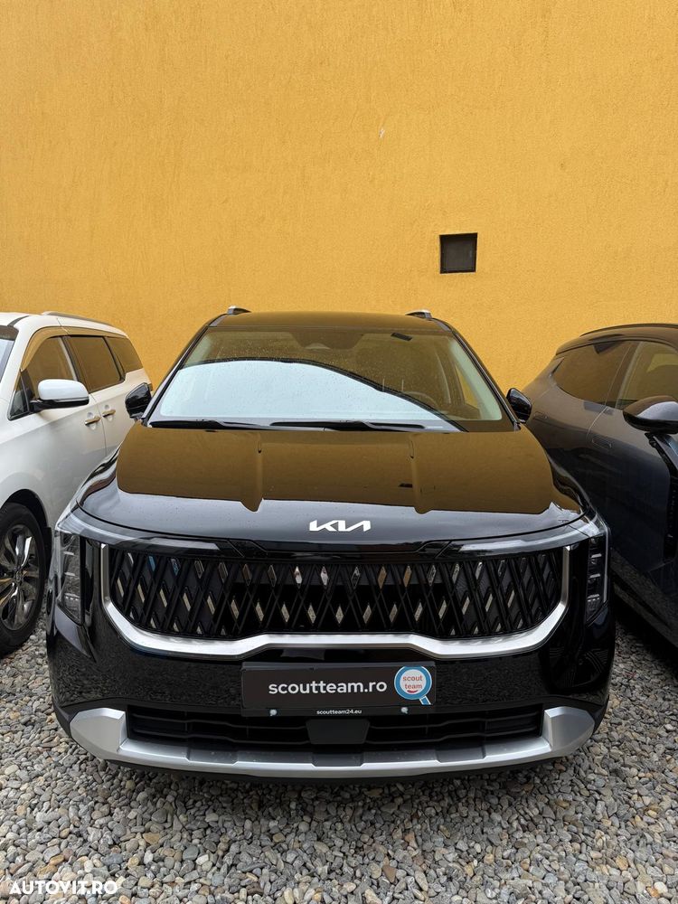 Kia Carnival - 6