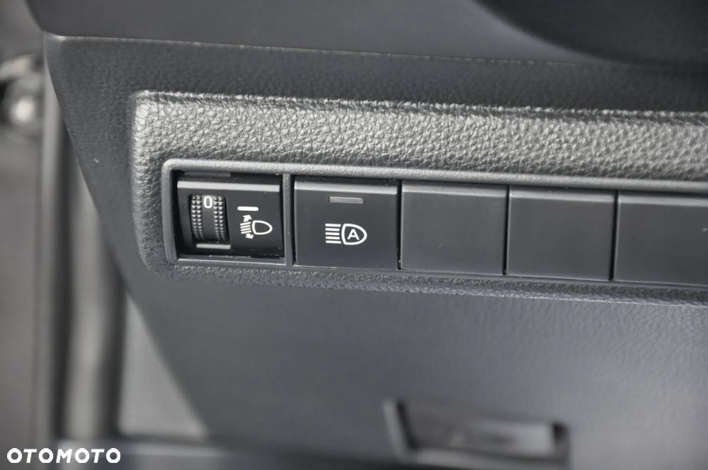 Toyota Corolla 1.6 Comfort - 36