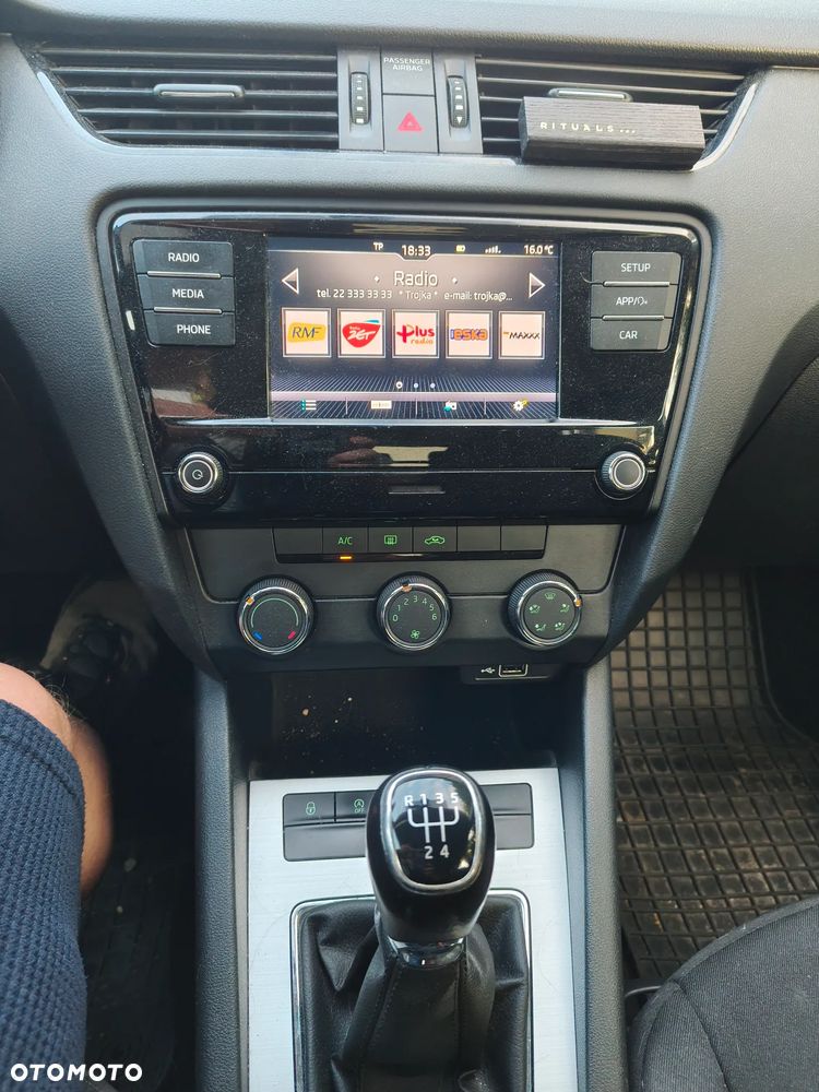 Skoda Octavia 1.6 TDI Active - 8