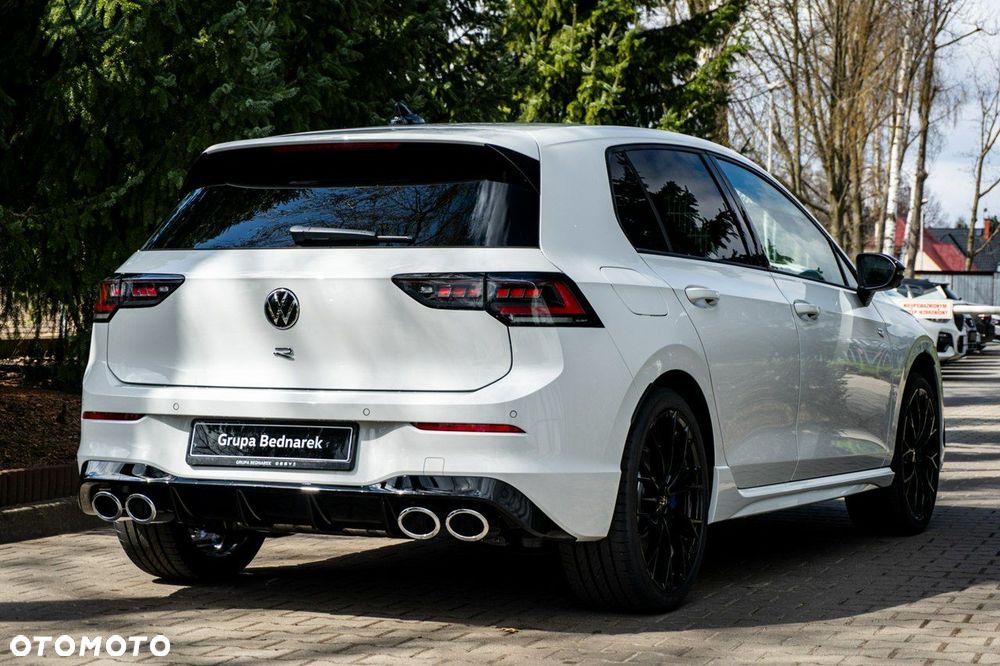 Volkswagen Golf - 38