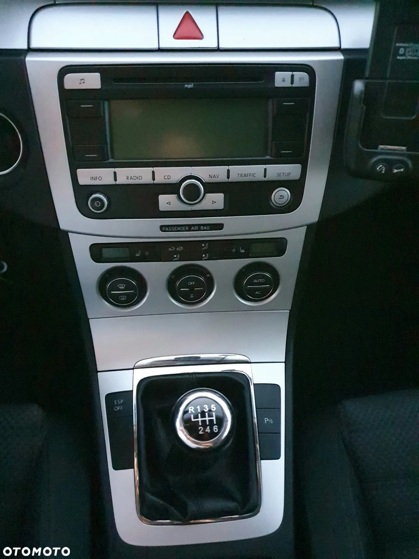 Volkswagen Passat Variant 1.8 TSI Sportline - 18