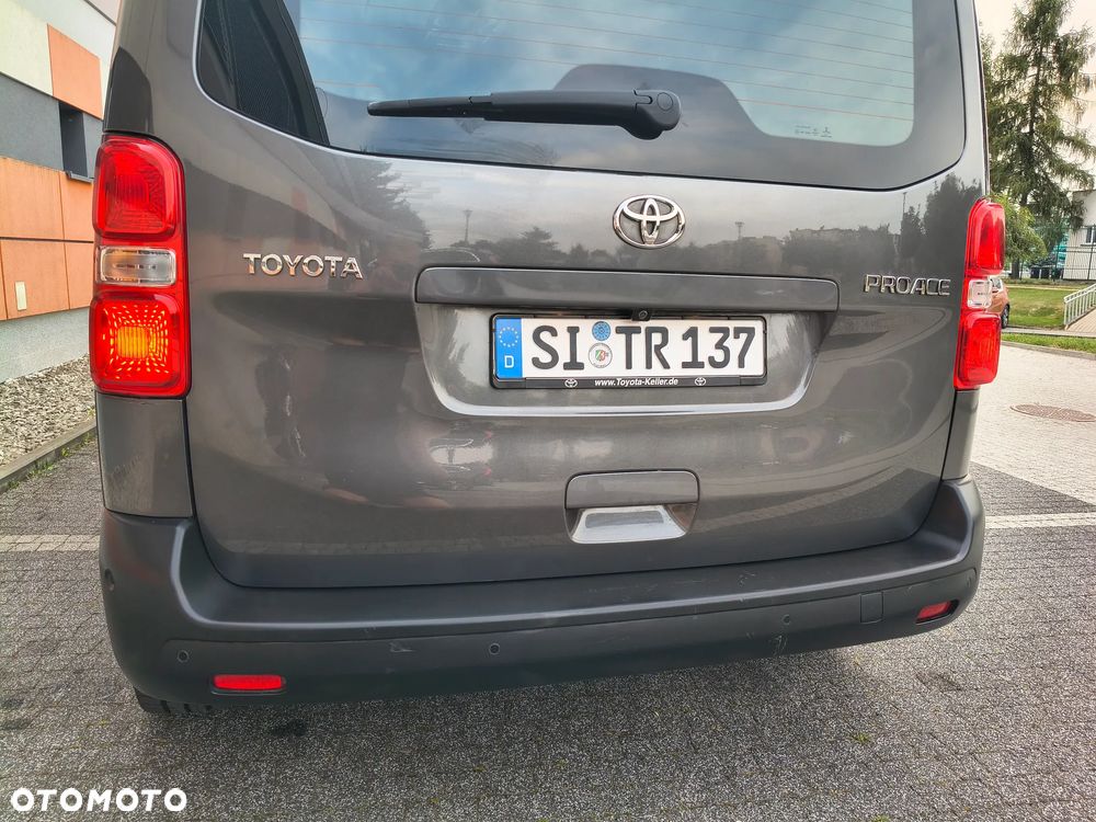 Toyota PROACE NOWY MODEL 1.5 D-4D (120KM) (L2H1) (EURO,6) KLIMA FULL OPCJA STAN IDEALNY NIE MA RDZY 100% BEZWYPADKOWY SERWIS A.S.O. DO KOŃCA ! ! ! - 35