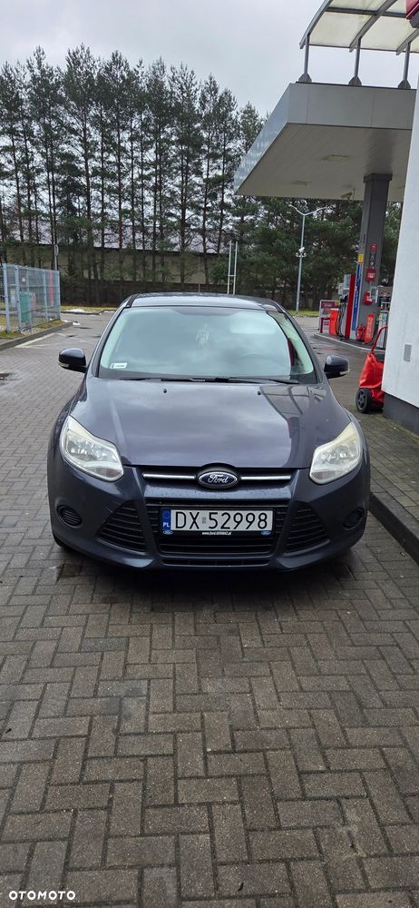 Ford Focus 1.6 Ambiente - 2