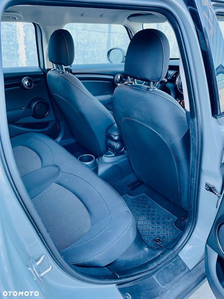 MINI Cooper Standard - 15