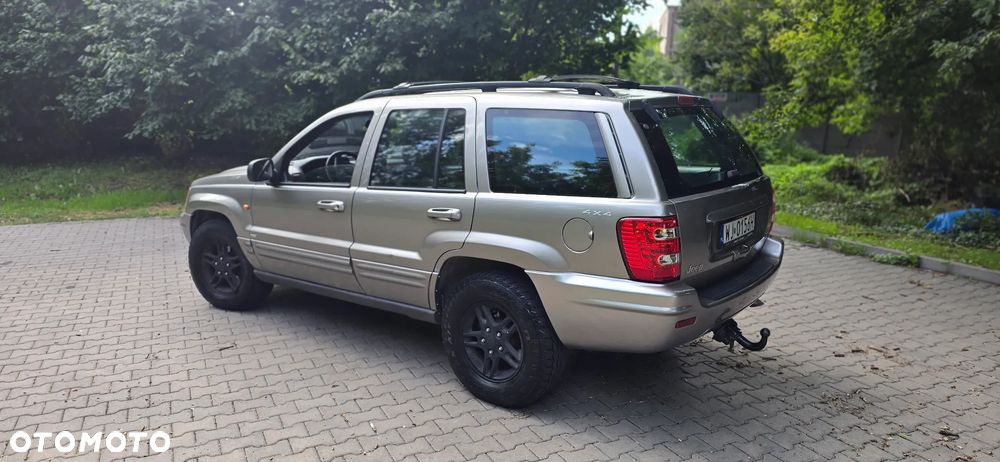 Jeep Grand Cherokee - 10