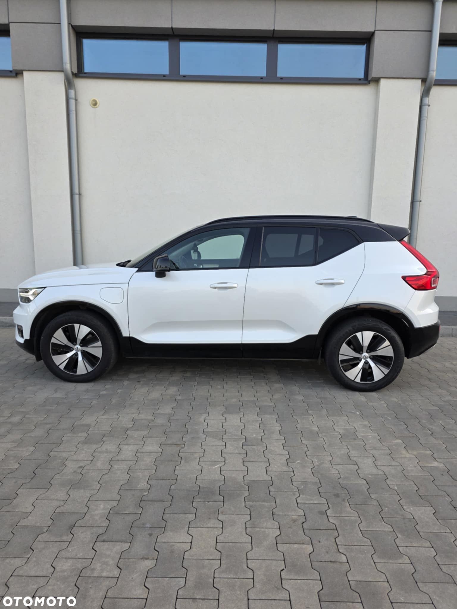 Volvo XC 40 T4 Plug-In Hybrid Inscription - 2