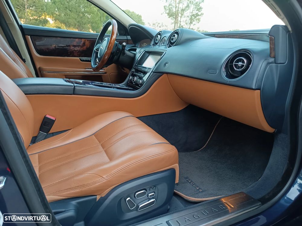 Jaguar XJ 3.0 V6 S Portfolio - 18