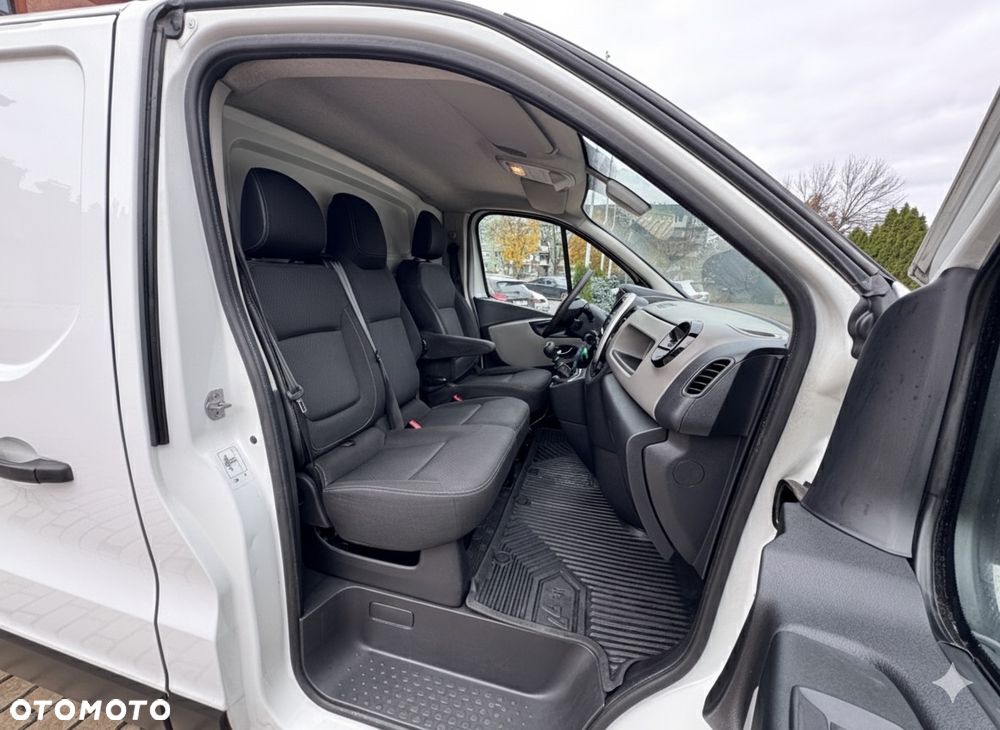 Renault Trafic - 19