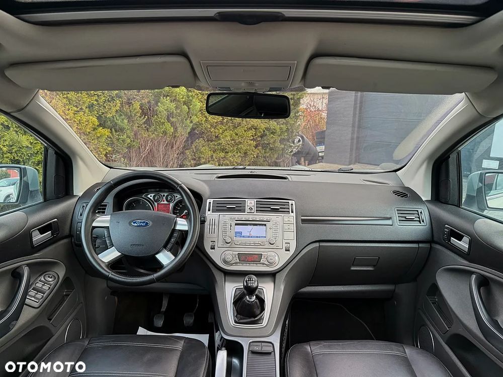 Ford Kuga 2.0 TDCi 2x4 Titanium - 31