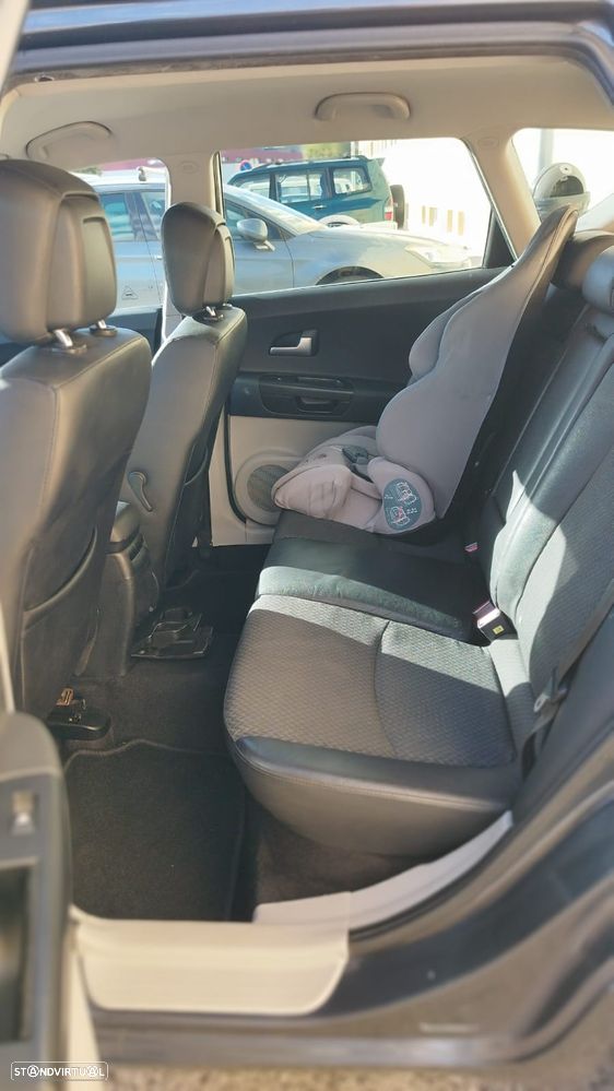 Kia Ceed SW 1.6 CRDi EX - 4