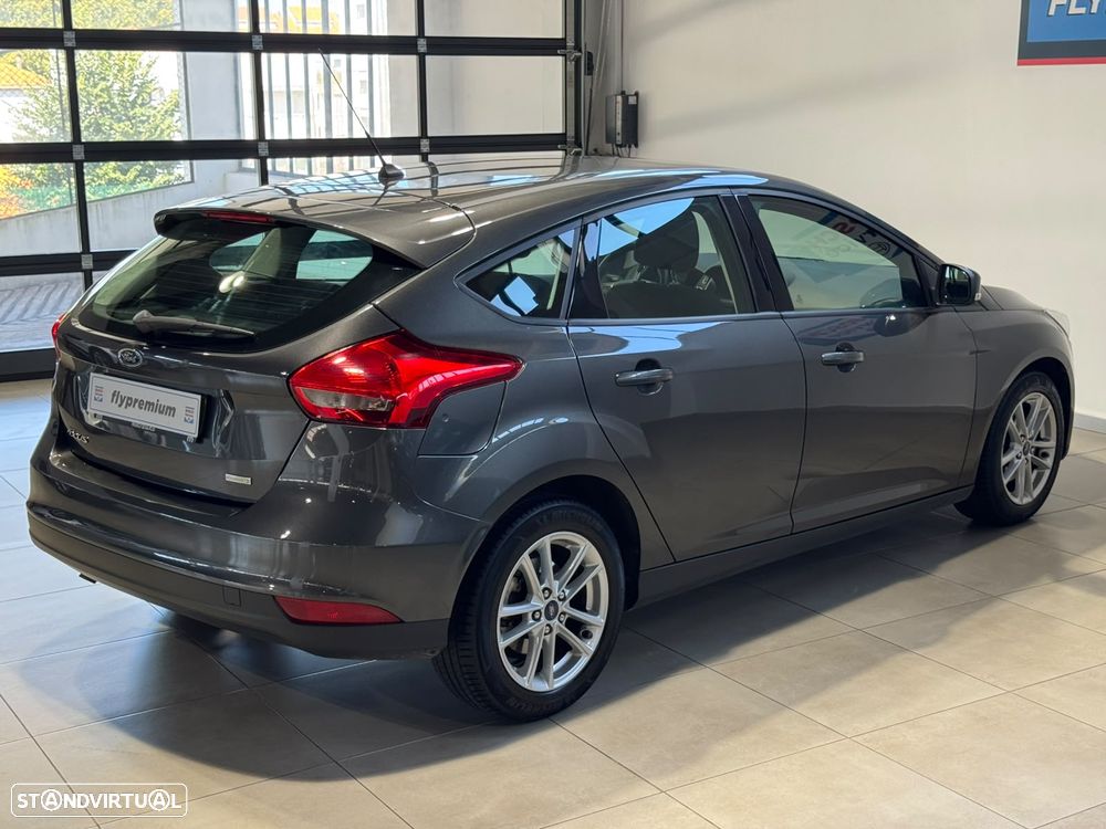 Ford Focus 1.0 EcoBoost Business - 8