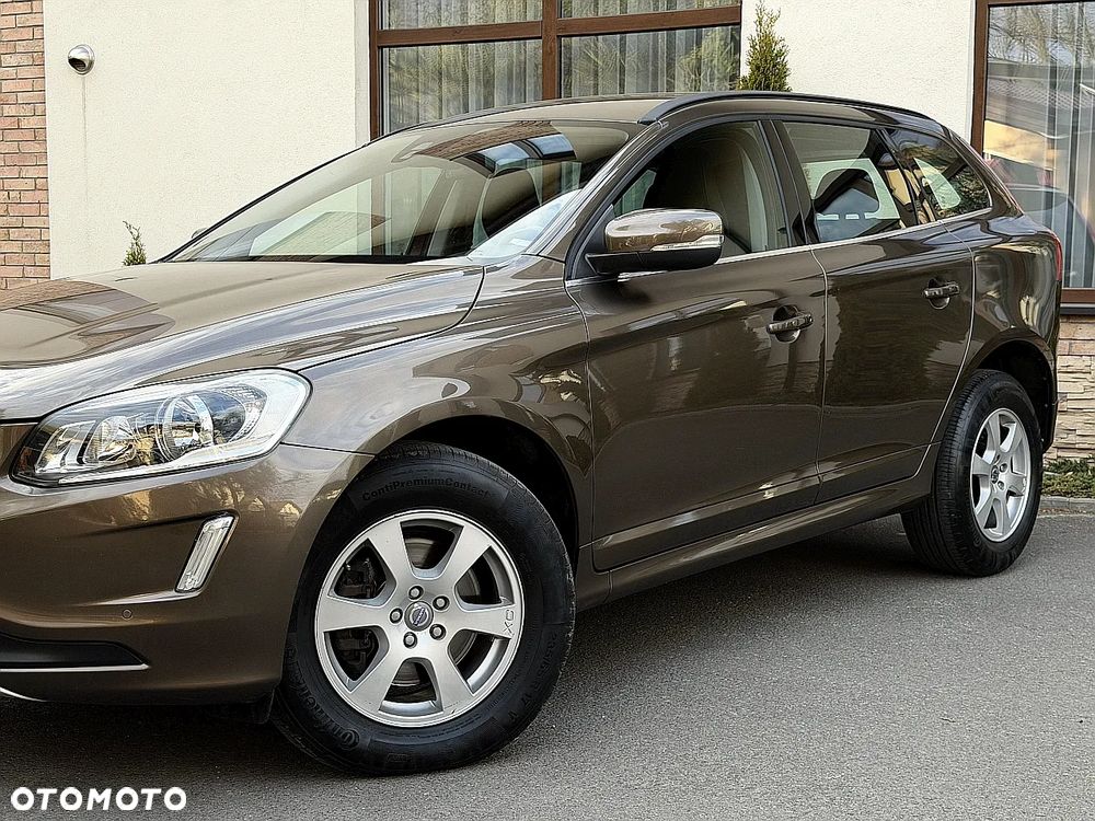 Volvo XC 60 D4 Drive-E Momentum - 4