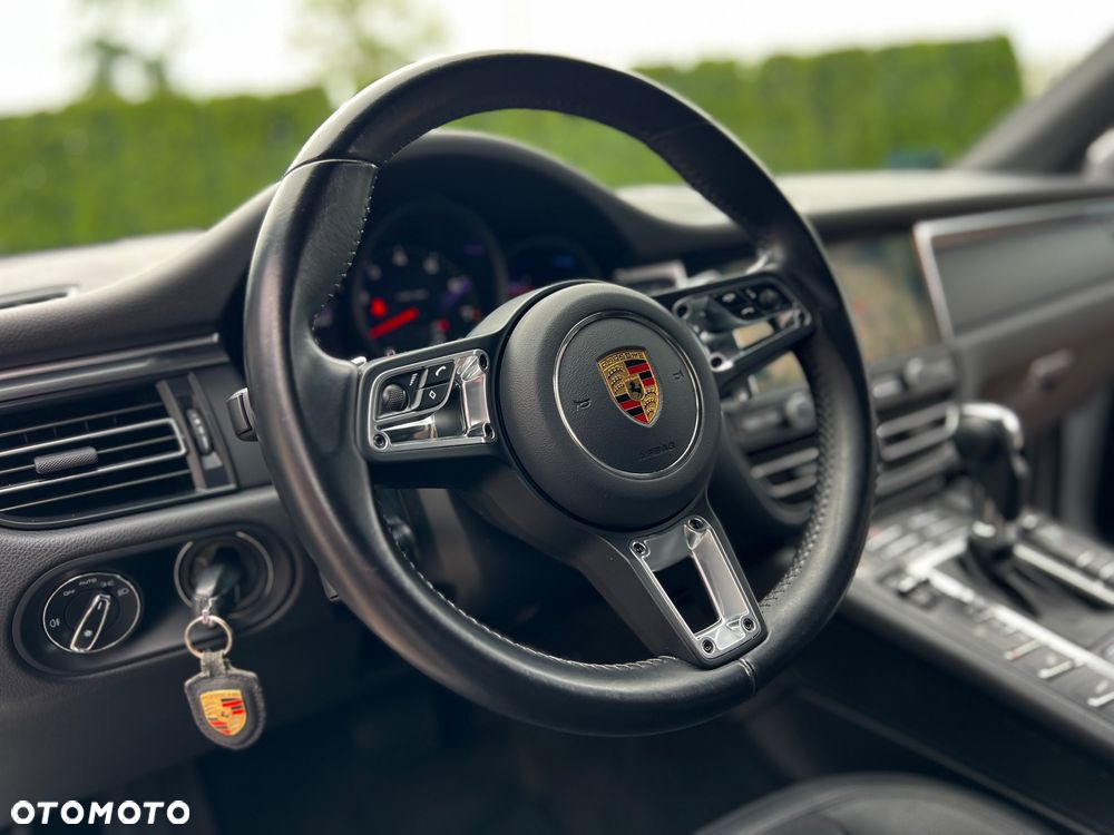 Porsche Macan - 12