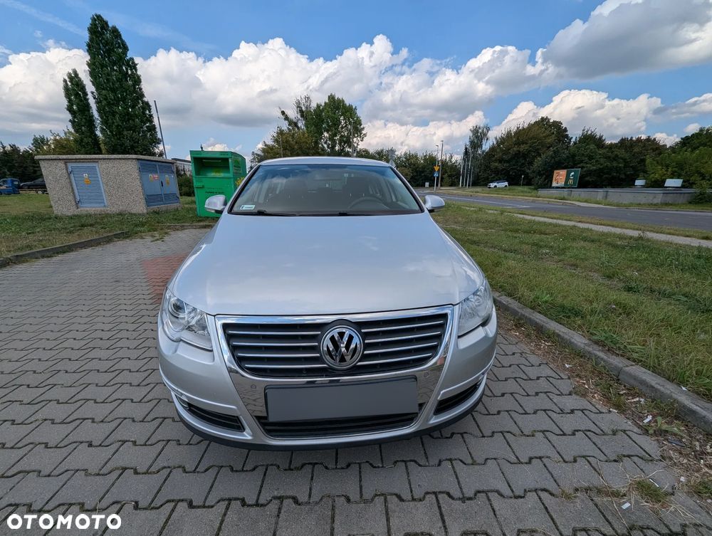 Volkswagen Passat - 14