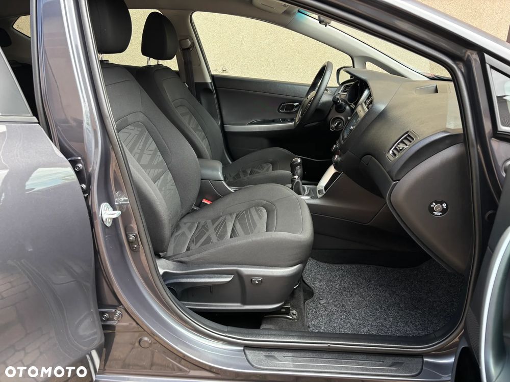 Kia Ceed 1.6 CRDi Smart - 22