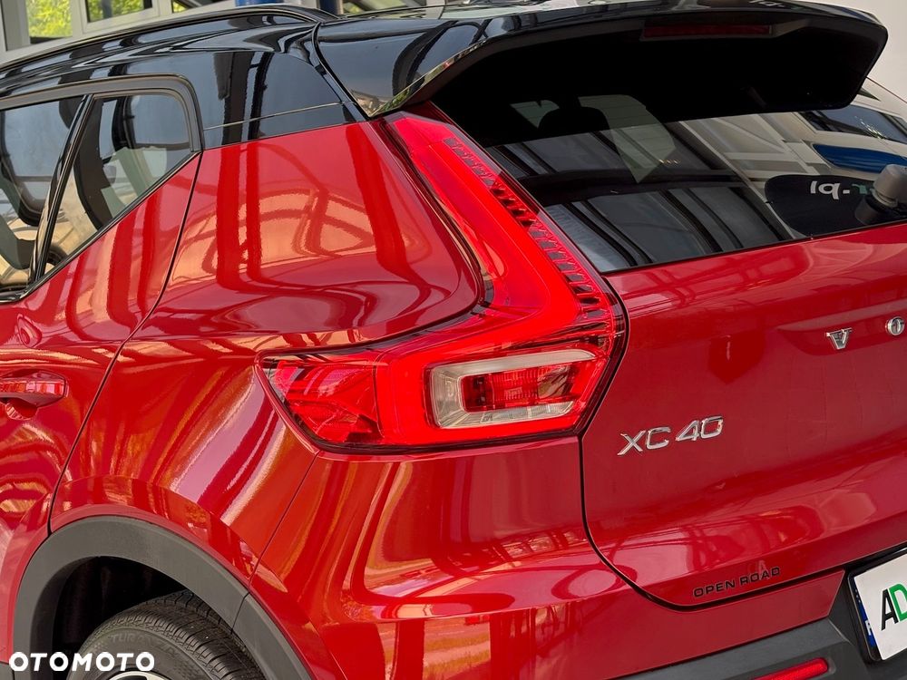Volvo XC 40 T5 AWD R-Design - 10