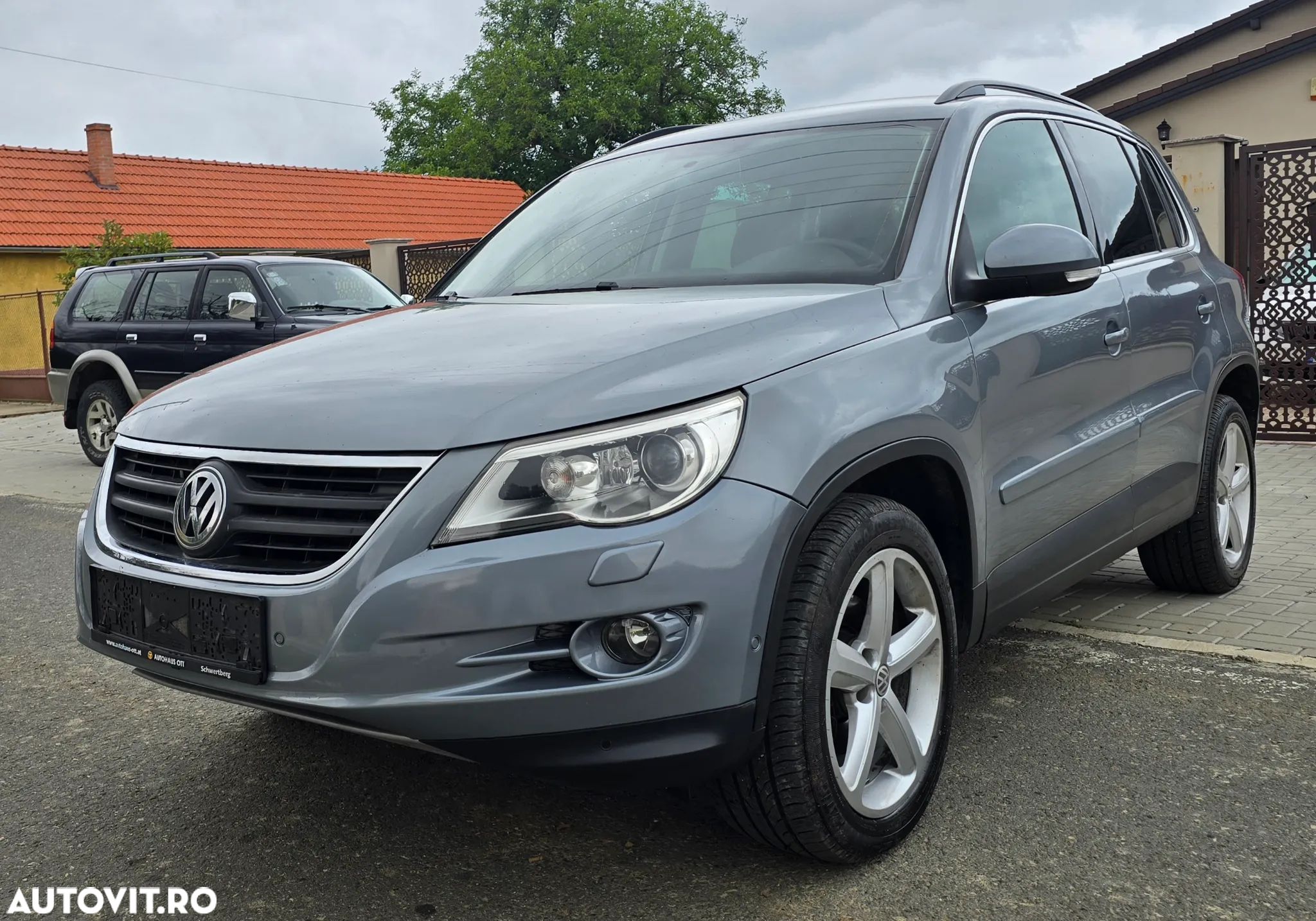 Volkswagen Tiguan 2.0 TDI 4Motion Sport & Style - 1
