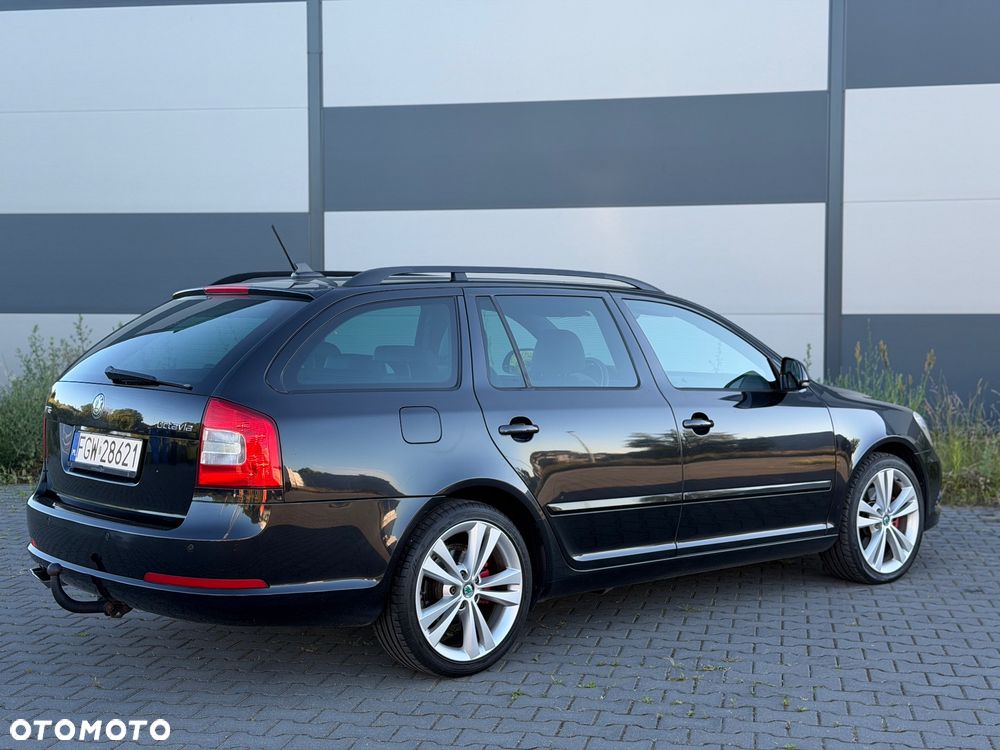 Skoda Octavia 2.0 TDI RS DSG - 16