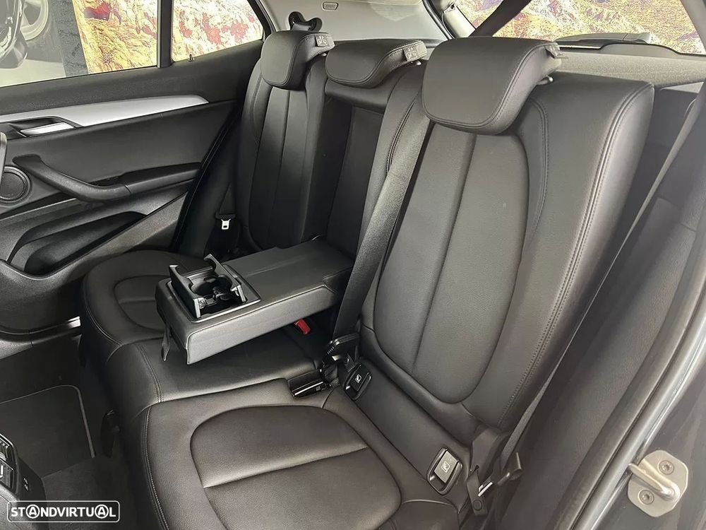 BMW X2 18 i sDrive Advantage - 23