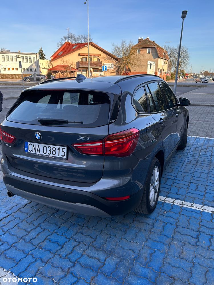 BMW X1 xDrive18d - 3