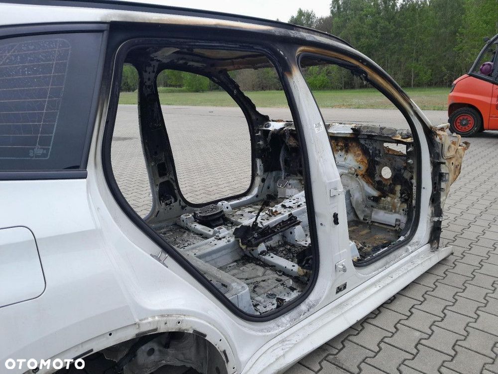 BMW X5 G05 PRÓG PRAWY SŁUPEK A I B 300 - 5