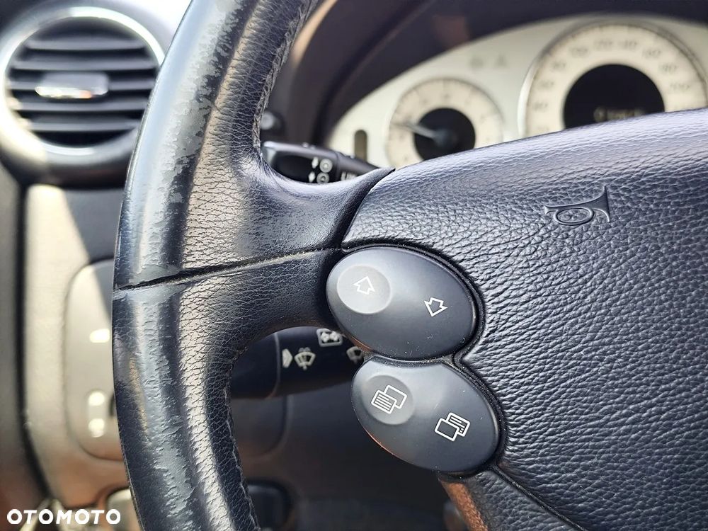 Mercedes-Benz CLK 280 7G-TRONIC Avantgarde - 20
