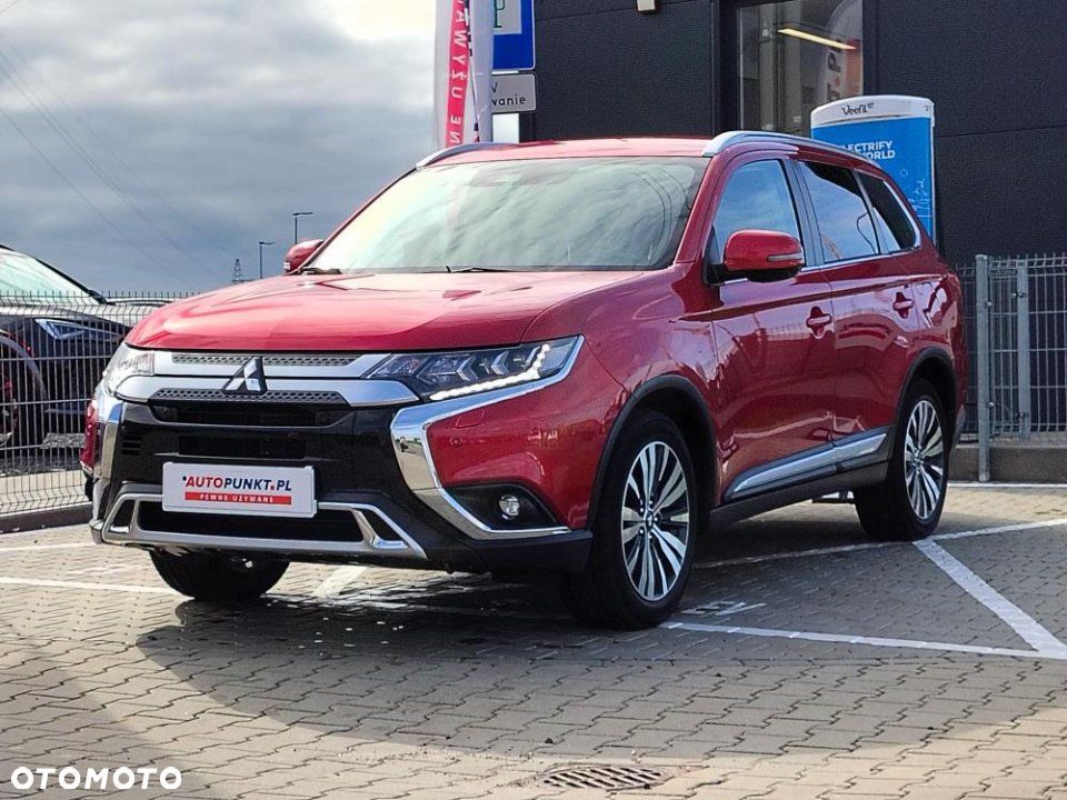 Mitsubishi Outlander - 3